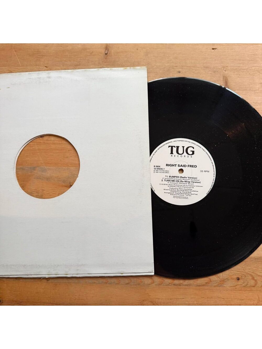 Right Said Fred - Bumped 33rpm VG+ VR25